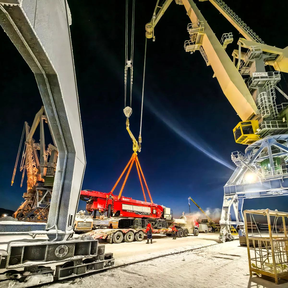 Выгрузка в порту Певек